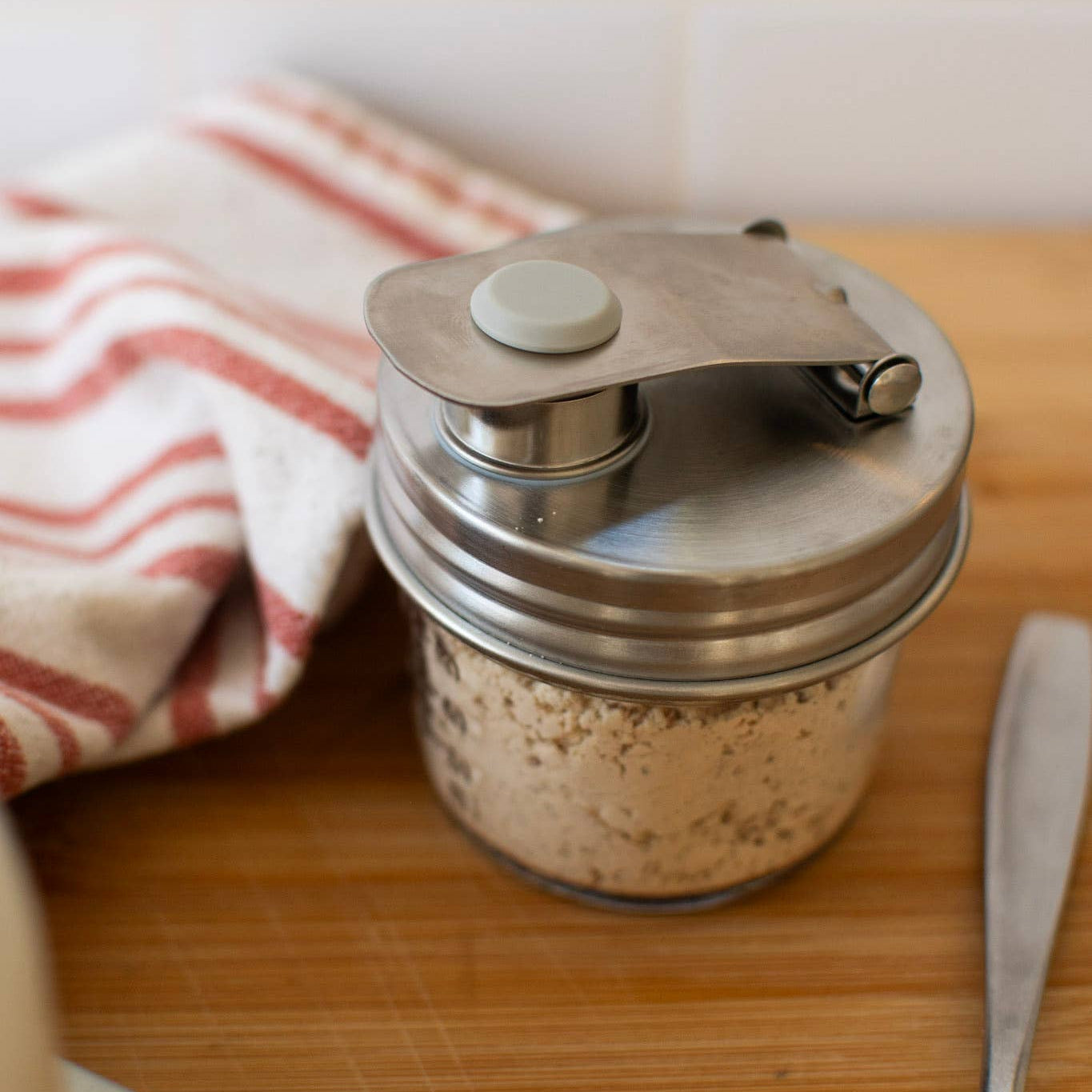 Pourable Mason Jar Lid